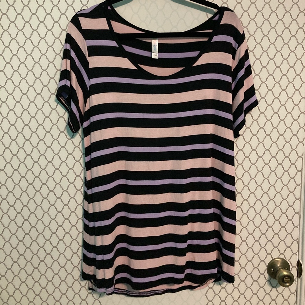 LULAROE CLASSIC TEE